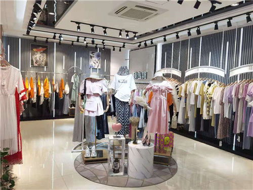 臻色調(diào)女裝的產(chǎn)品定位解析