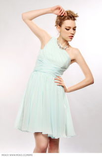 服裝產(chǎn)品與家用電器 現(xiàn)代家庭消費(fèi)的兩大支柱