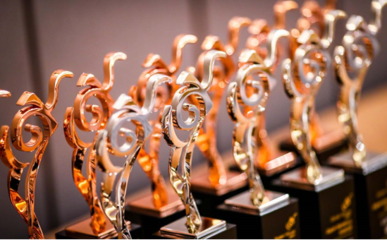 實(shí)力MAX，蓬景數(shù)字榮膺金鼠標(biāo)“年度十佳數(shù)字營銷技術(shù)公司”大獎(jiǎng)，引領(lǐng)移動(dòng)互聯(lián)網(wǎng)研發(fā)與維護(hù)新浪潮